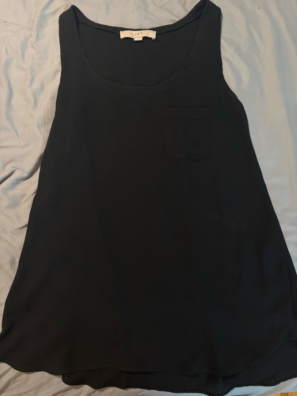 ❤️ Loft black sleeveless blouse